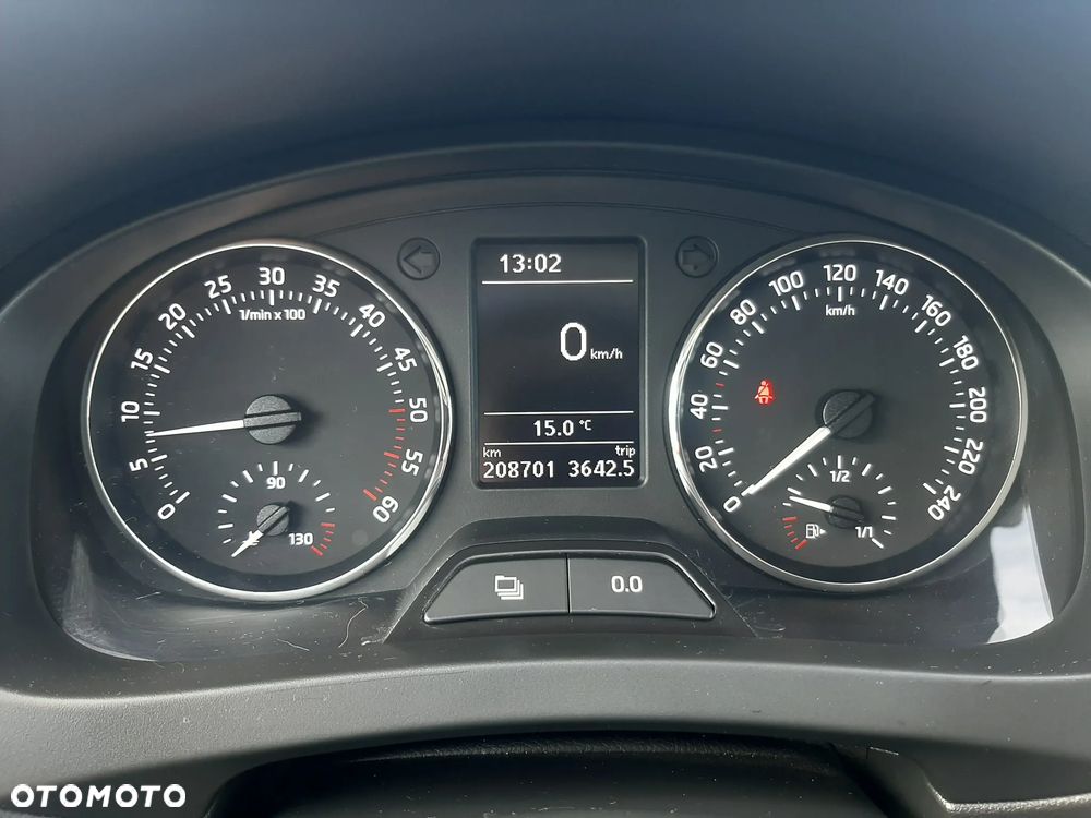 Skoda RAPID Spb 1.6 TDI DPF Ambition - 27