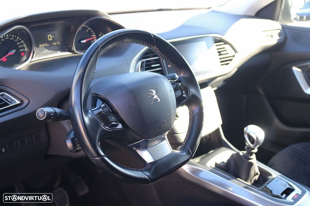 Peugeot 308 SW 1.5 BlueHDi Allure - 19