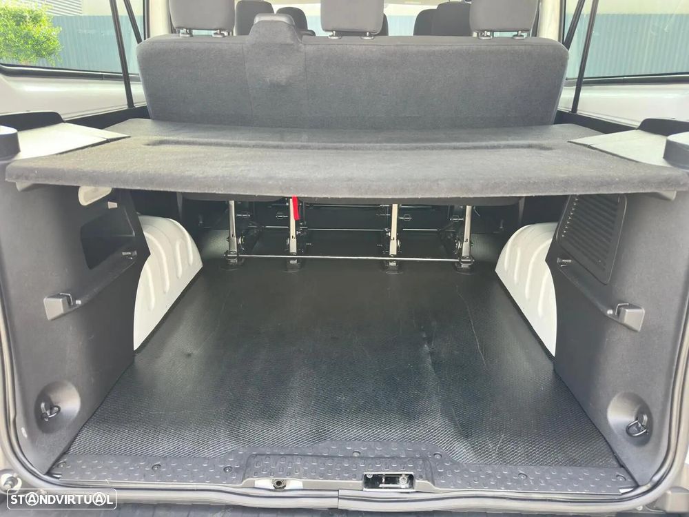 Renault Trafic - 12