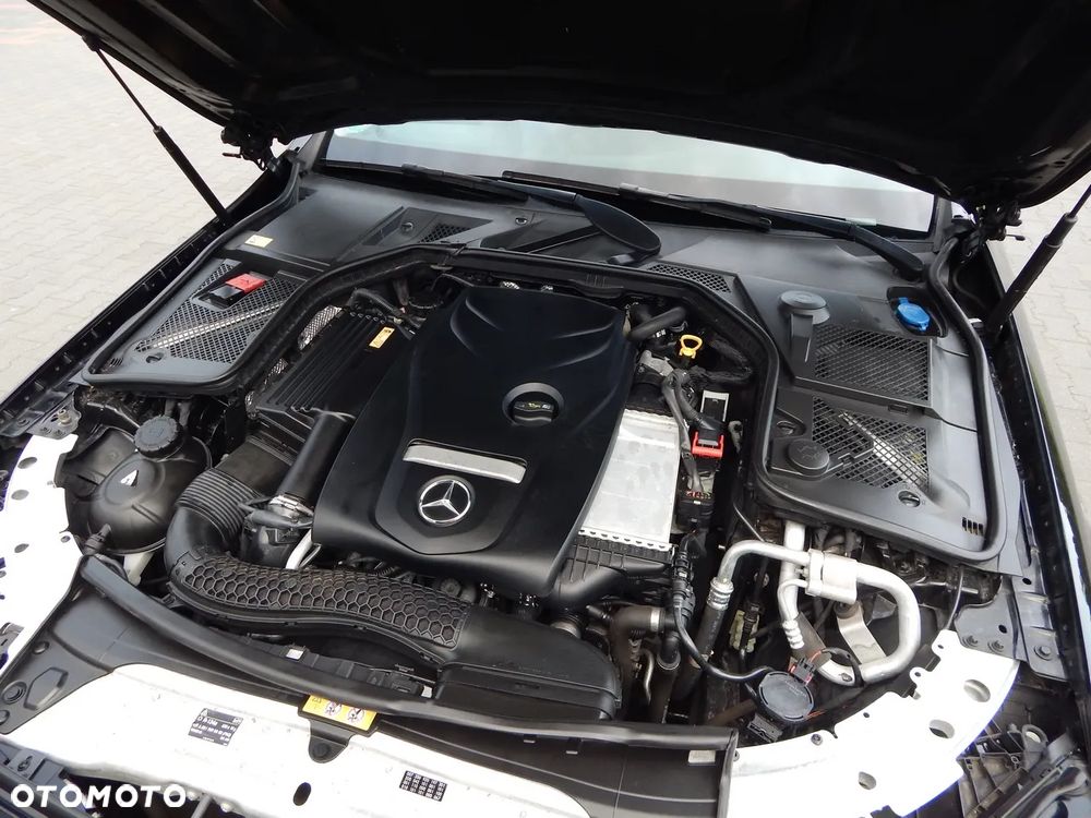 Mercedes-Benz Klasa C 200 7G-TRONIC Edition - 19