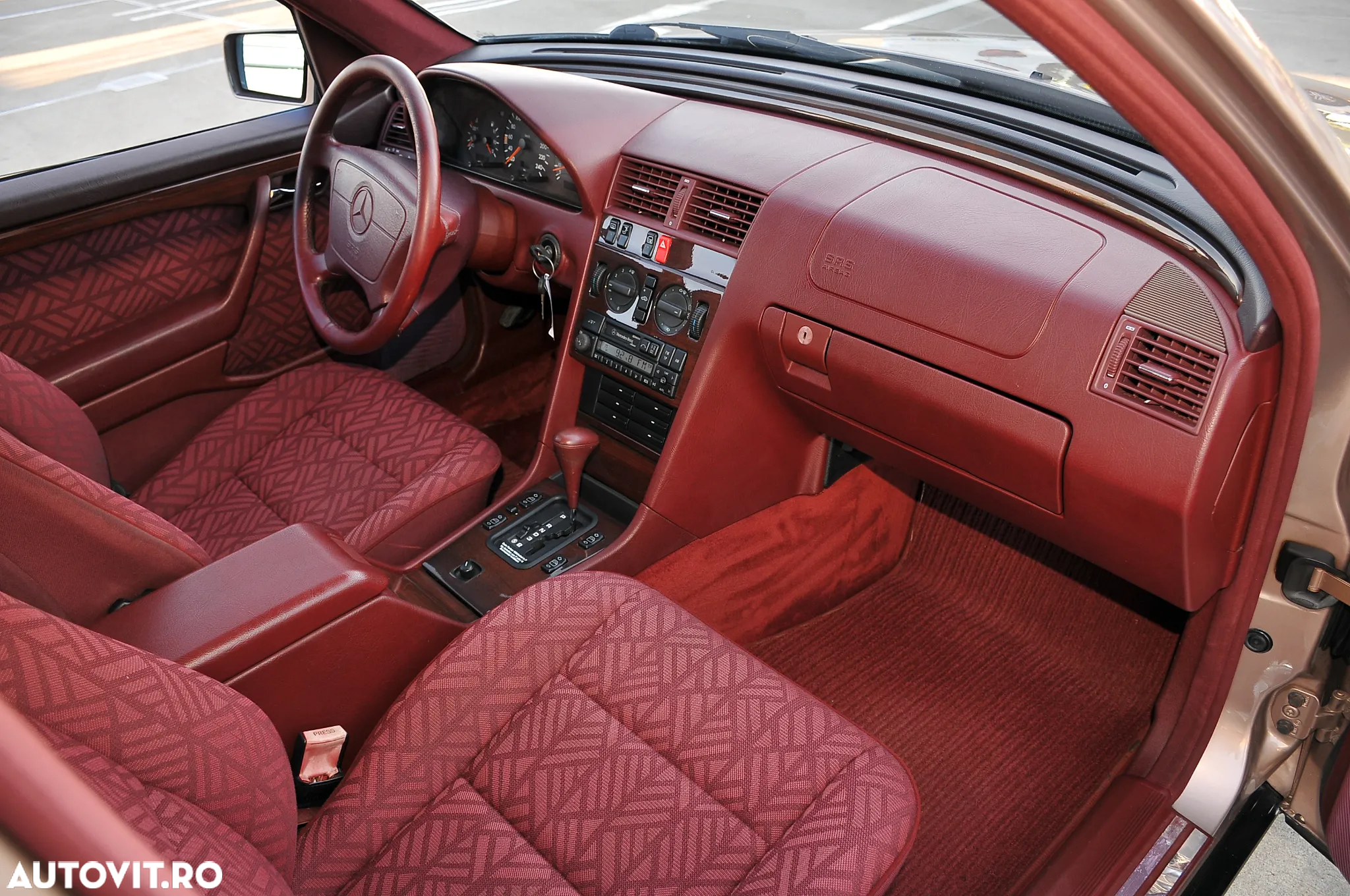 Mercedes-Benz C - 14