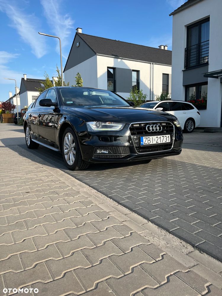 Audi A4 Limousine - 3