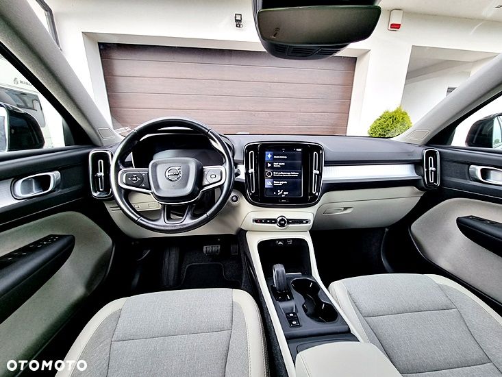 Volvo XC 40 D3 SCR Momentum Core - 17