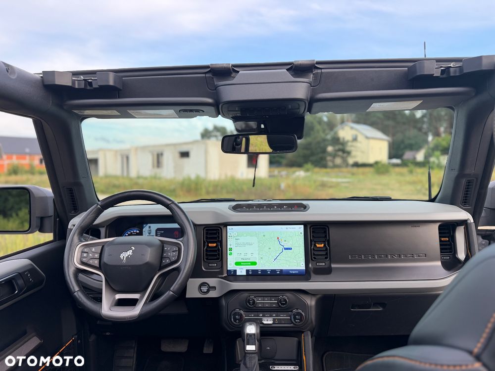 Ford Bronco - 25