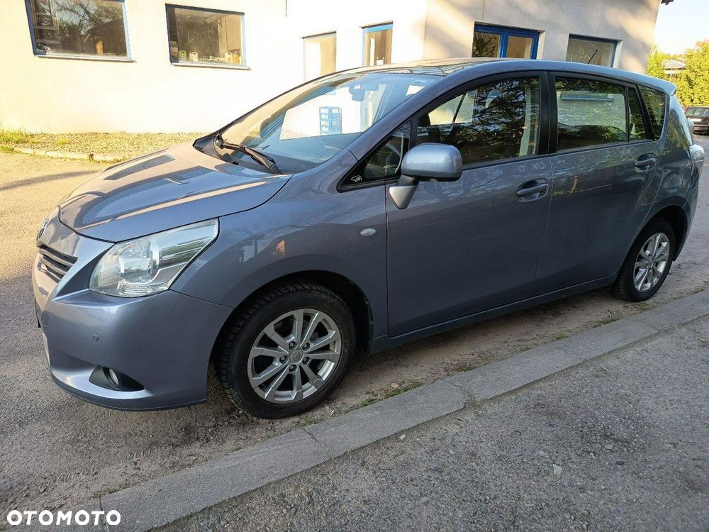 Toyota Verso - 2