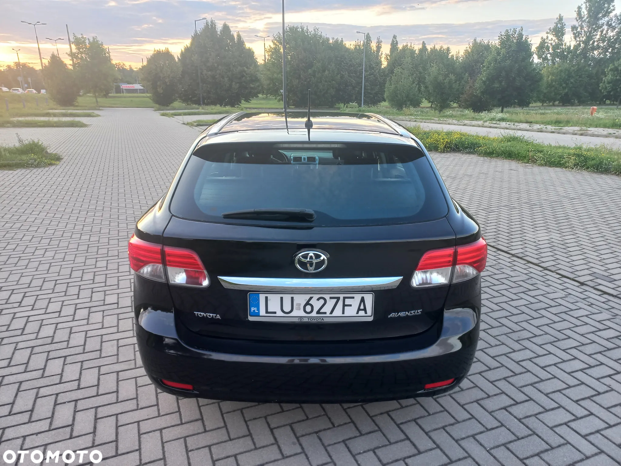 Toyota Avensis 2.0 D-4D Sol - 6
