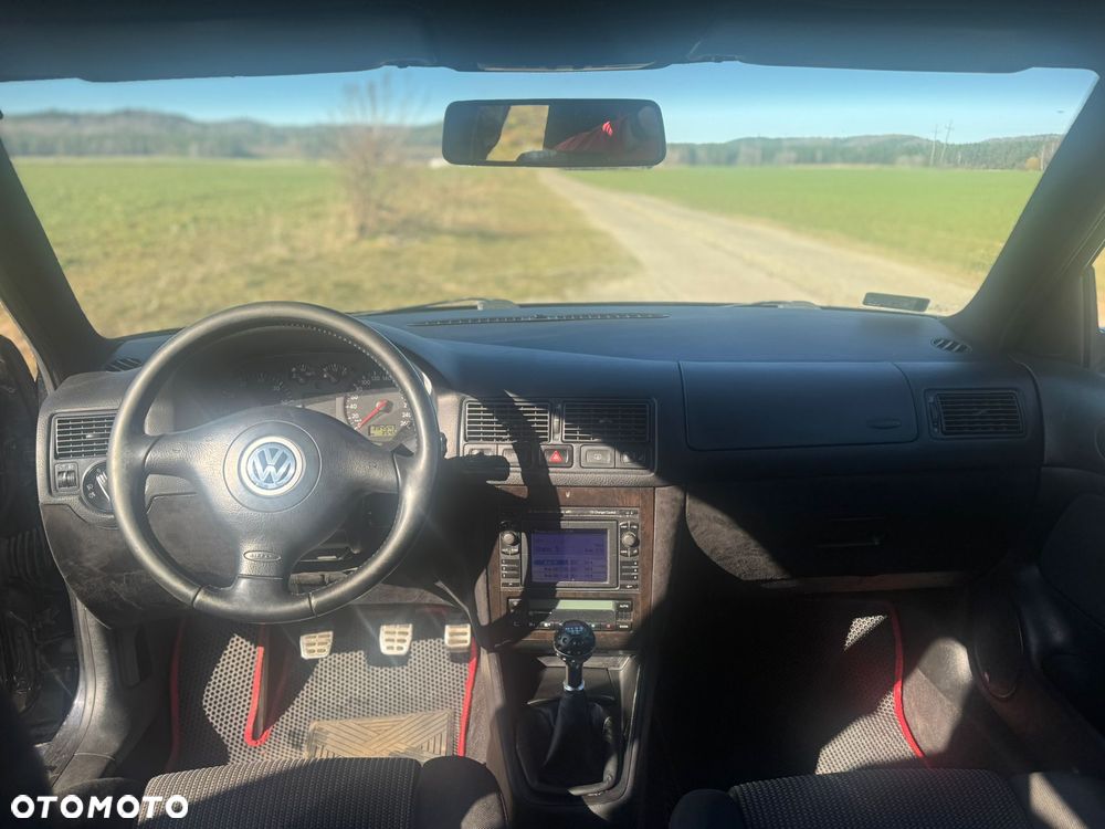 Volkswagen Golf 1.8 20V Turbo GTI - 11