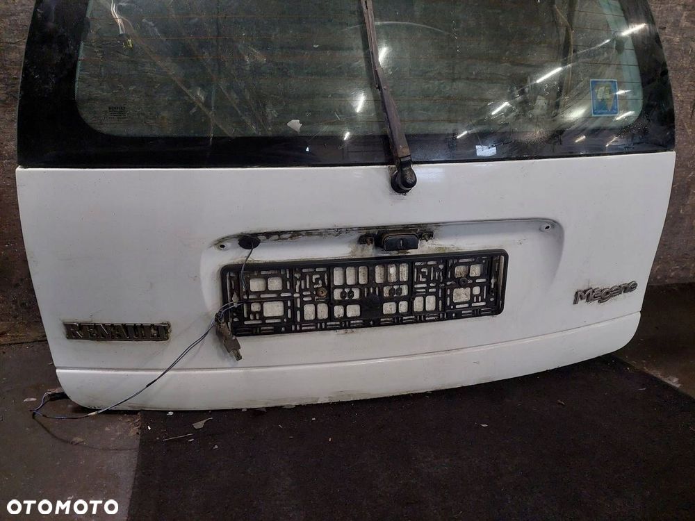 KOMPLETNY TYŁ KLAPA BAGAŻNIKA ZDERZAK LAMPY MEGANE I LIFT KOMBI 0389 - 9