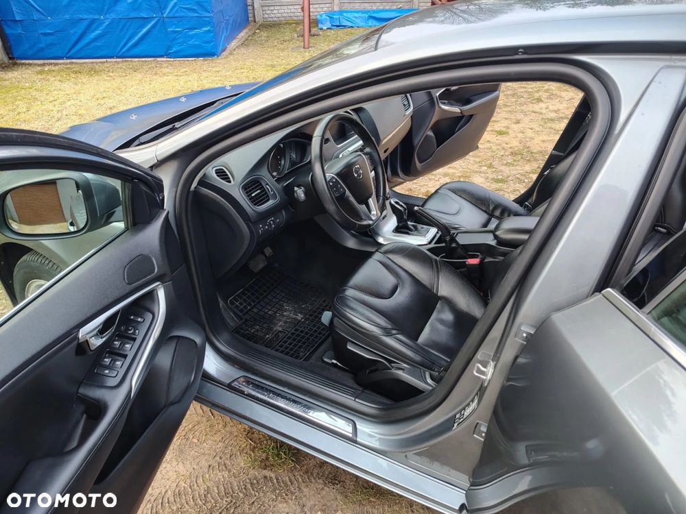 Volvo V40 D3 Geartronic Inscription - 14