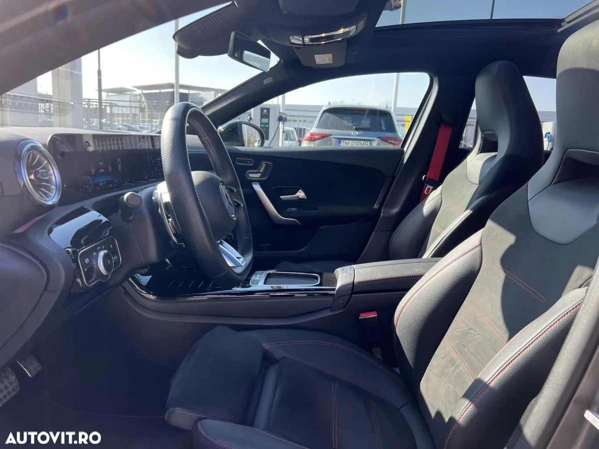 Mercedes-Benz A AMG 35 4MATIC MHEV 8G-DCT - 14