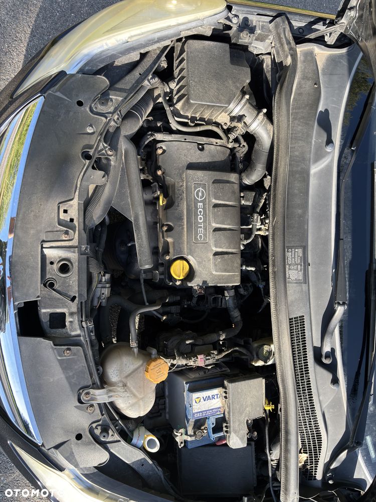 Opel Corsa 1.2 16V Essentia - 17