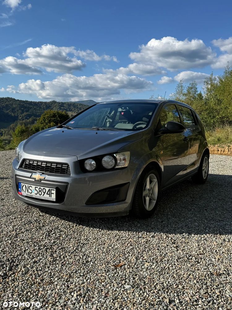 Chevrolet Aveo - 4