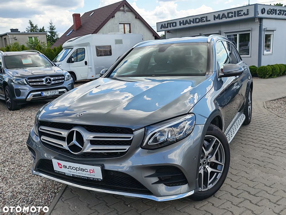 Mercedes-Benz GLC - 1