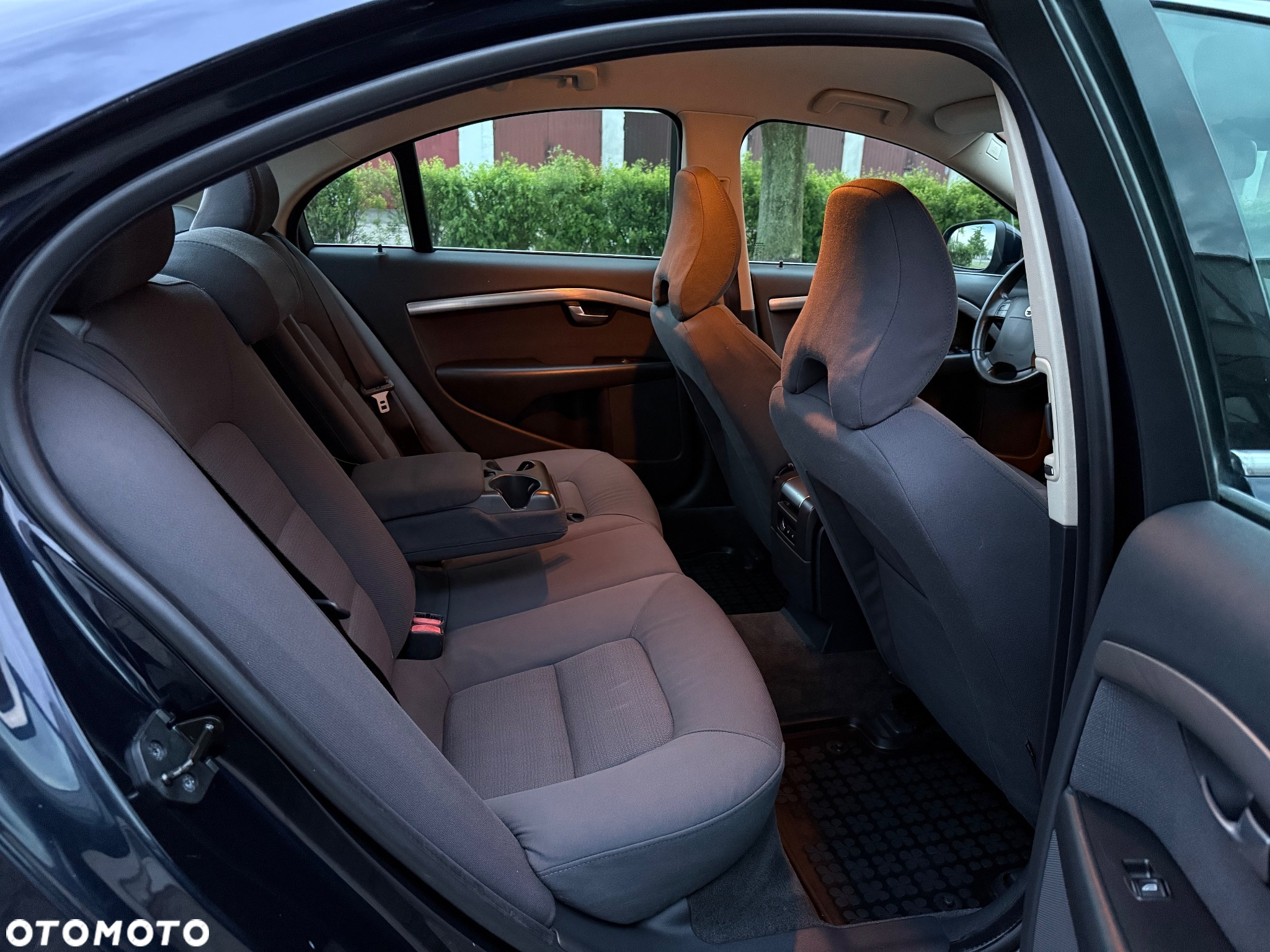 Volvo S80 2.5T Momentum - 11
