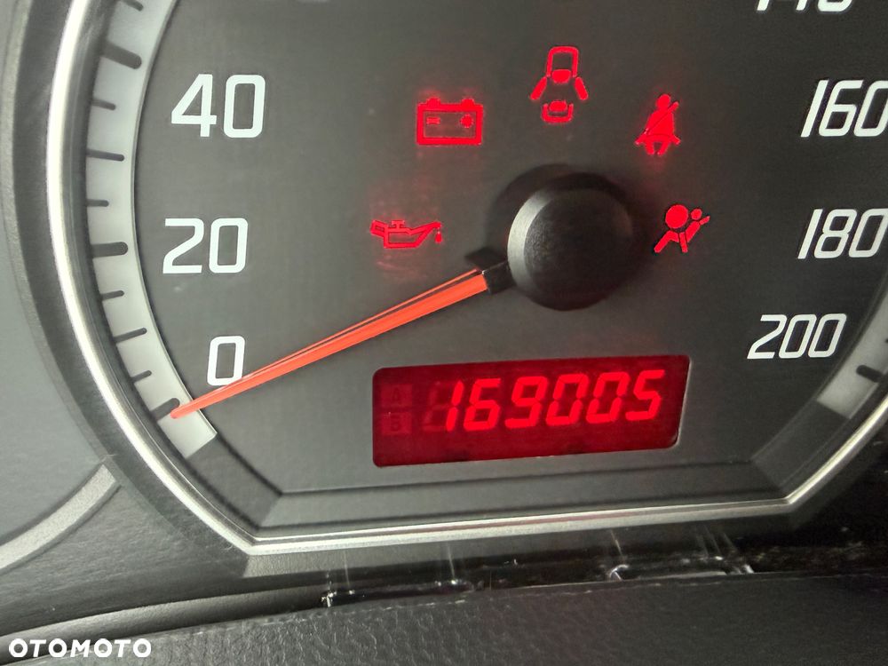 Suzuki Swift - 18