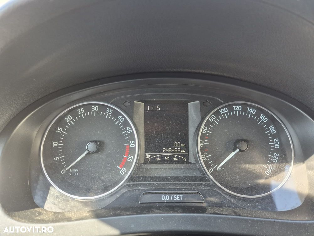Skoda RAPID - 4