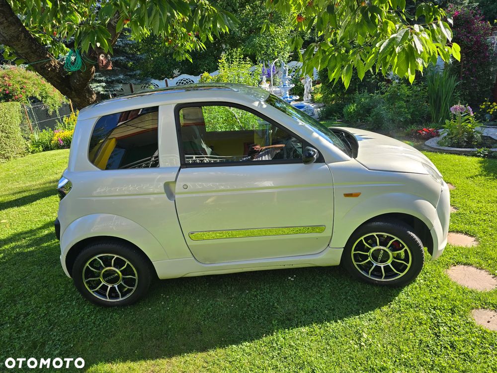 Microcar M.GO - 1