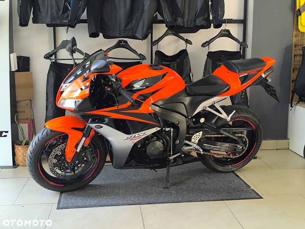 Honda CBR - 3