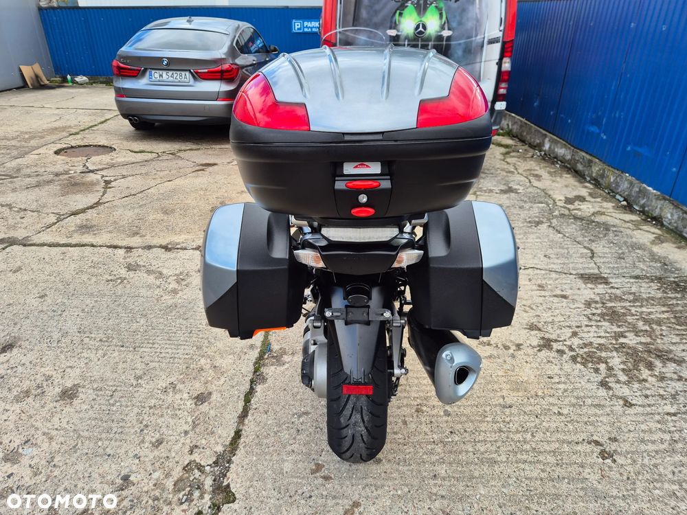 Kawasaki GTR - 14