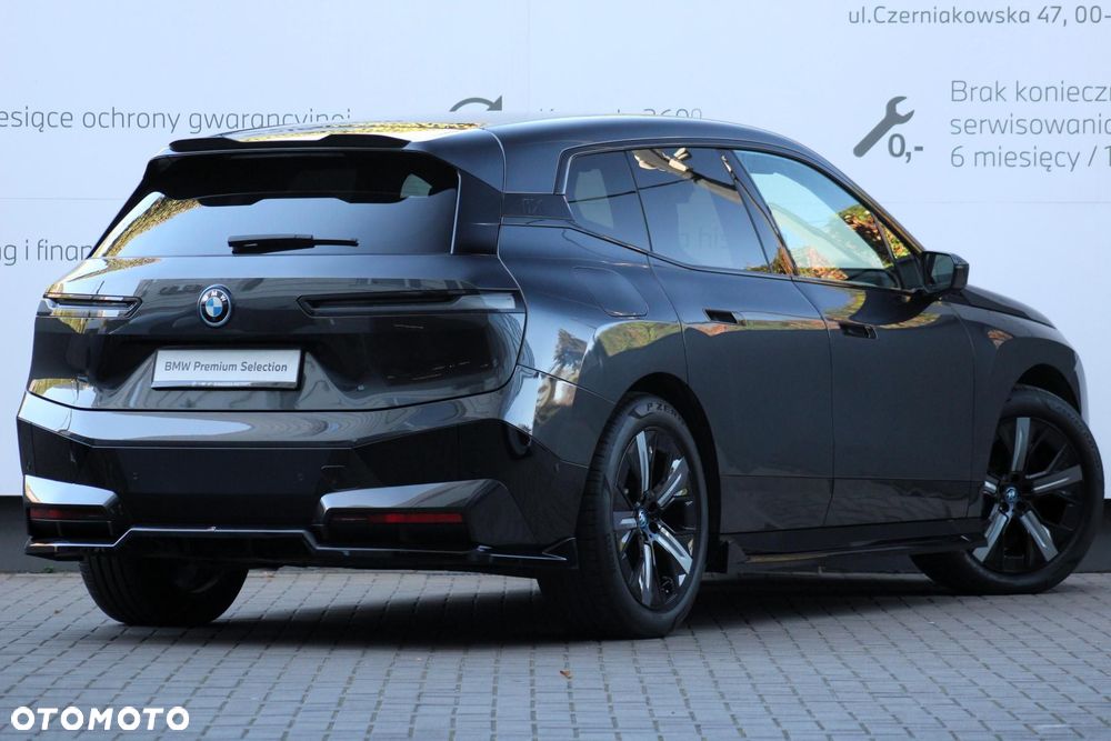 BMW iX - 2