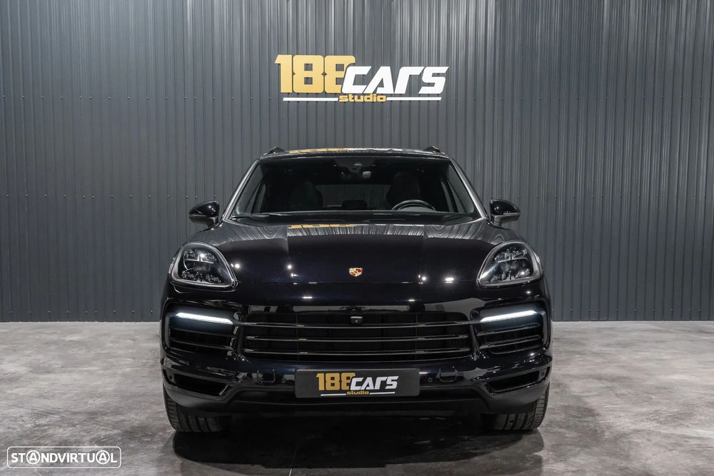 Porsche Cayenne Platinum Edition - 2