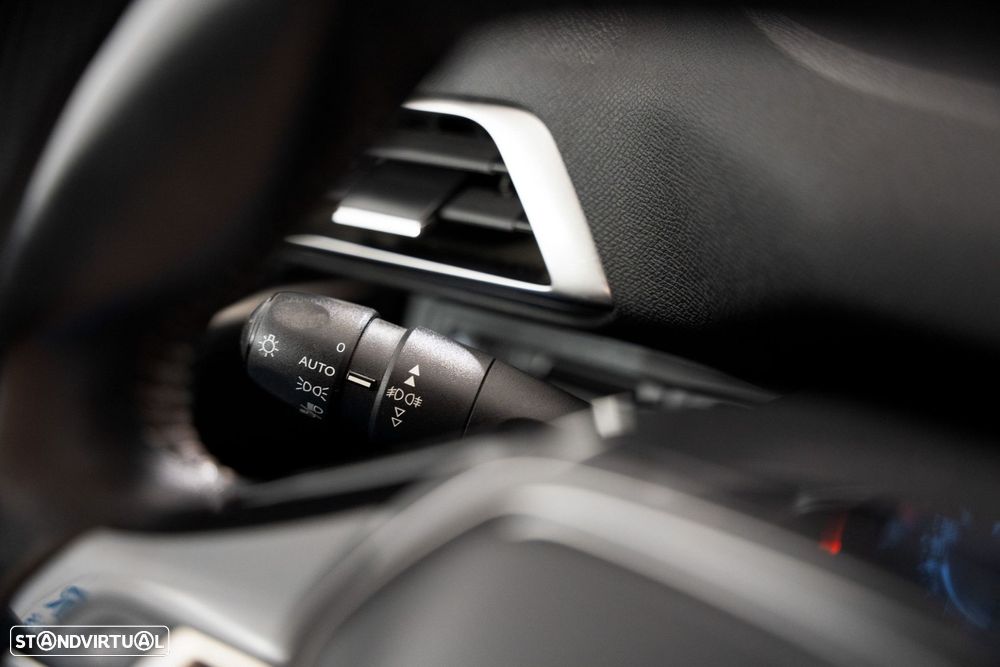Peugeot 3008 1.5 BlueHDi Active - 12