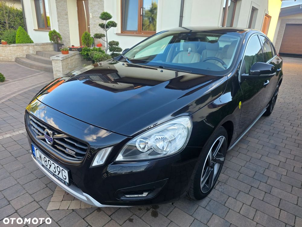 Volvo S60 D3 R-Design - 19