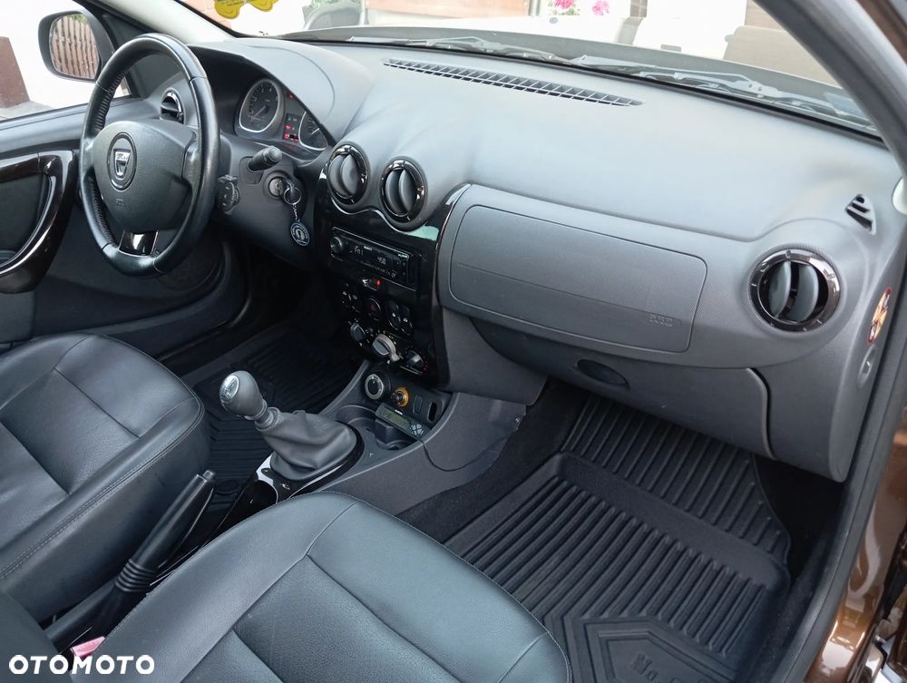 Dacia Duster 1.6 Laureate 4x4 - 31