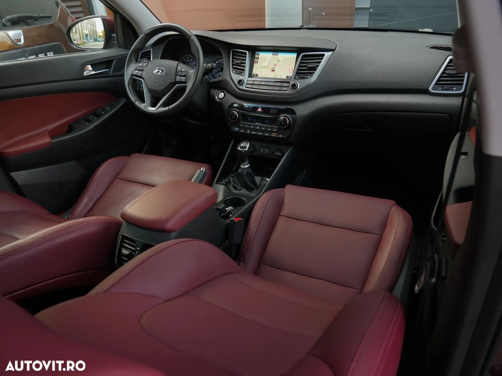 Hyundai Tucson 1.6 Turbo 4WD Premium - 12
