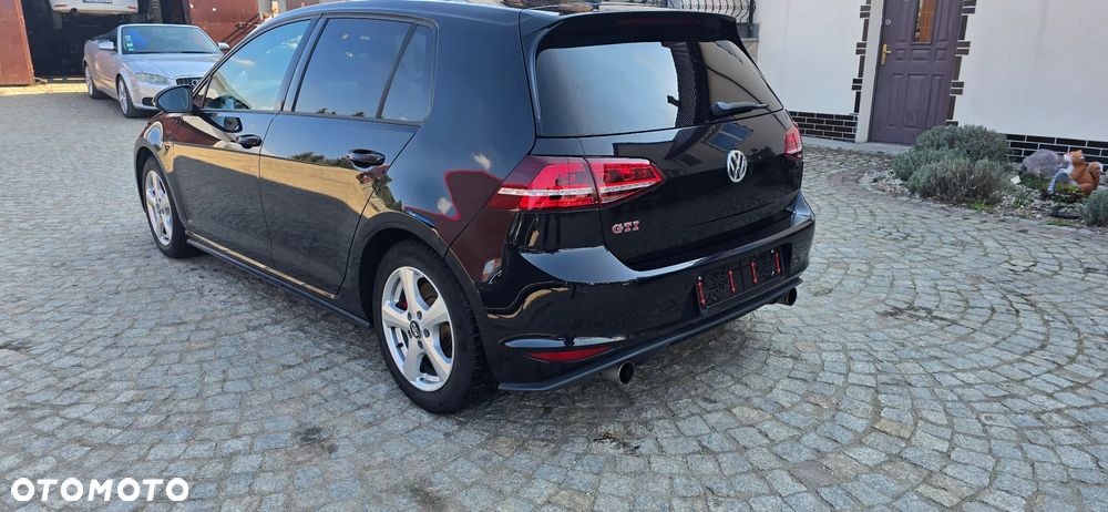 Volkswagen Golf GTI BlueMotion Technology - 1