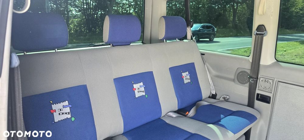 Volkswagen Multivan TDI - 12