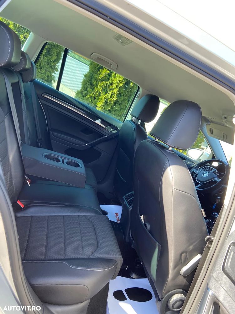 Volkswagen Golf 1.6 TDI BlueMotion Comfortline - 15