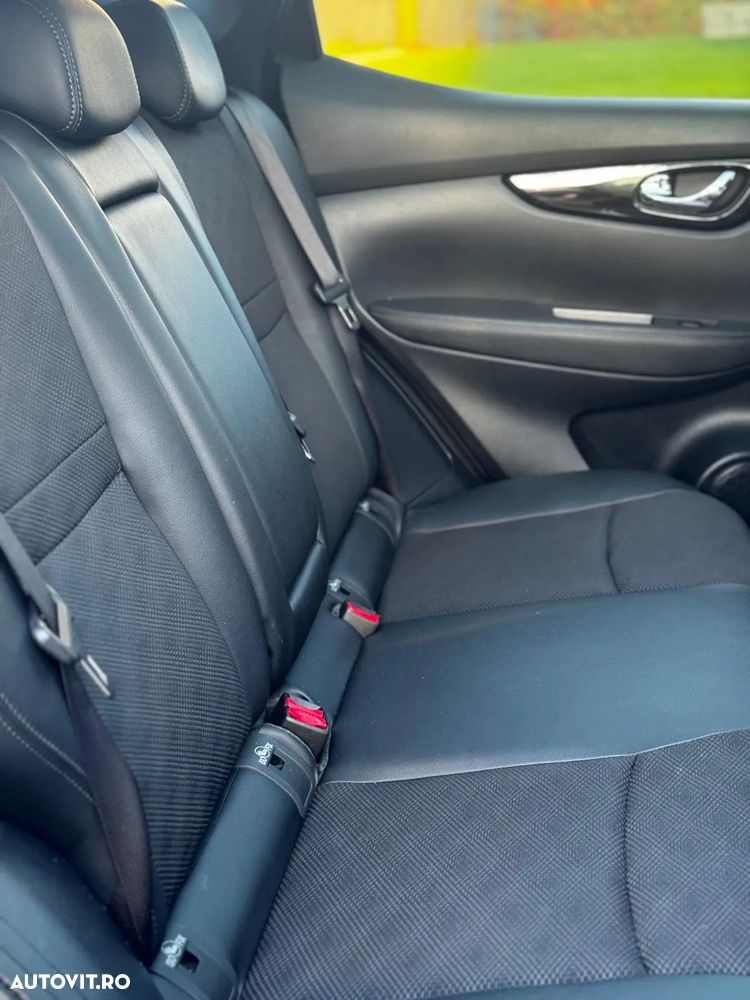 Nissan Qashqai 1.6 DCI Xtronic TEKNA - 19