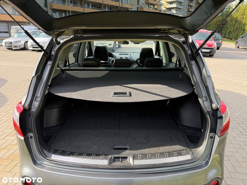Nissan Qashqai+2 2.0 Acenta - 10