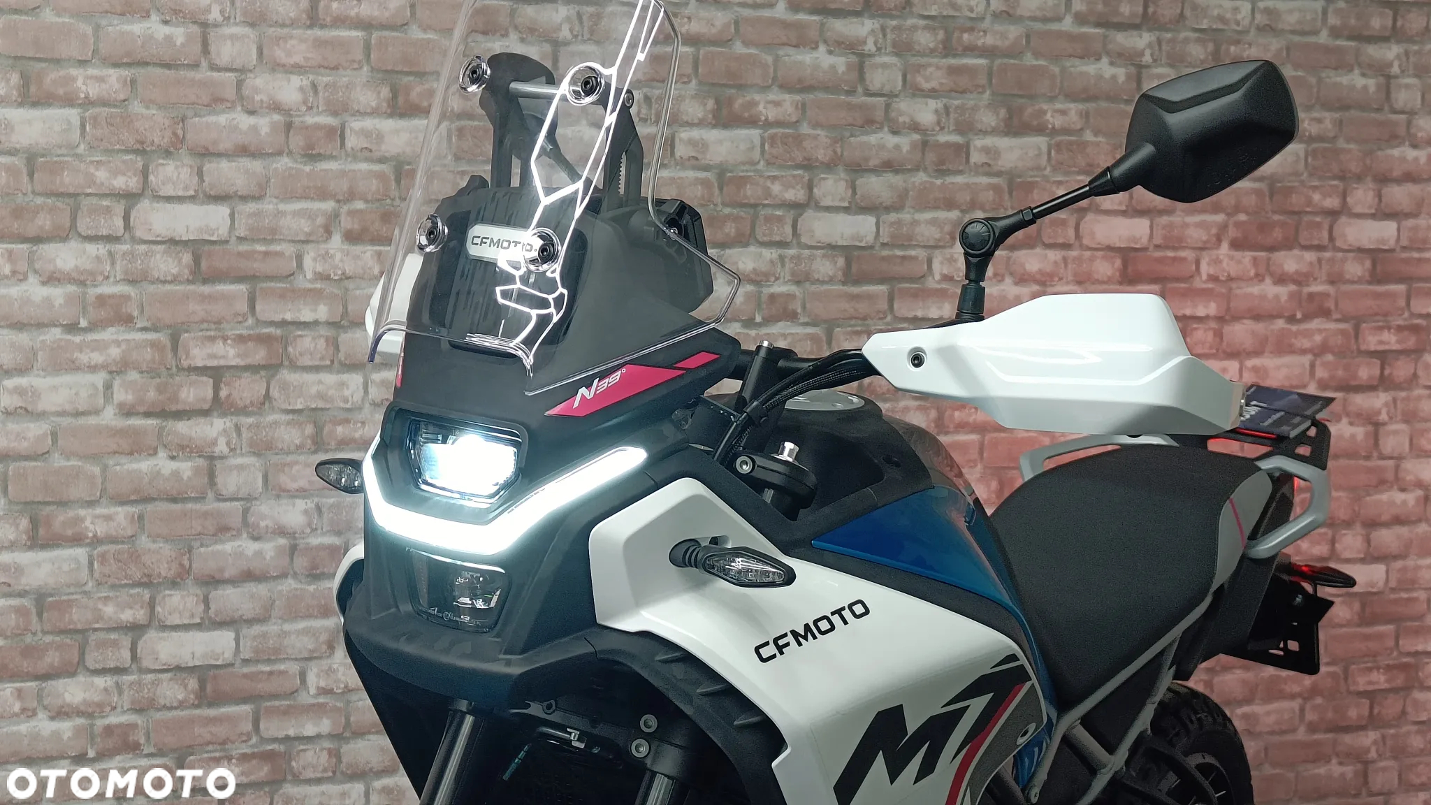 CFMoto MT - 17
