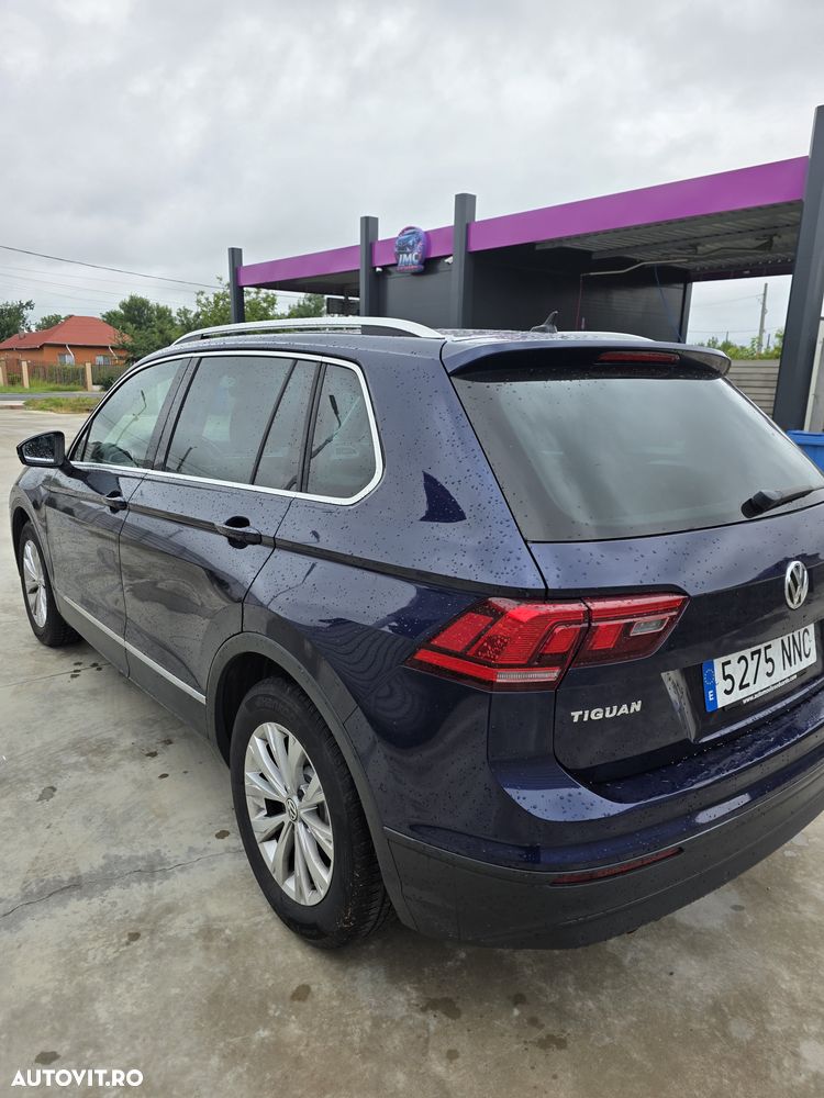 Volkswagen Tiguan - 15