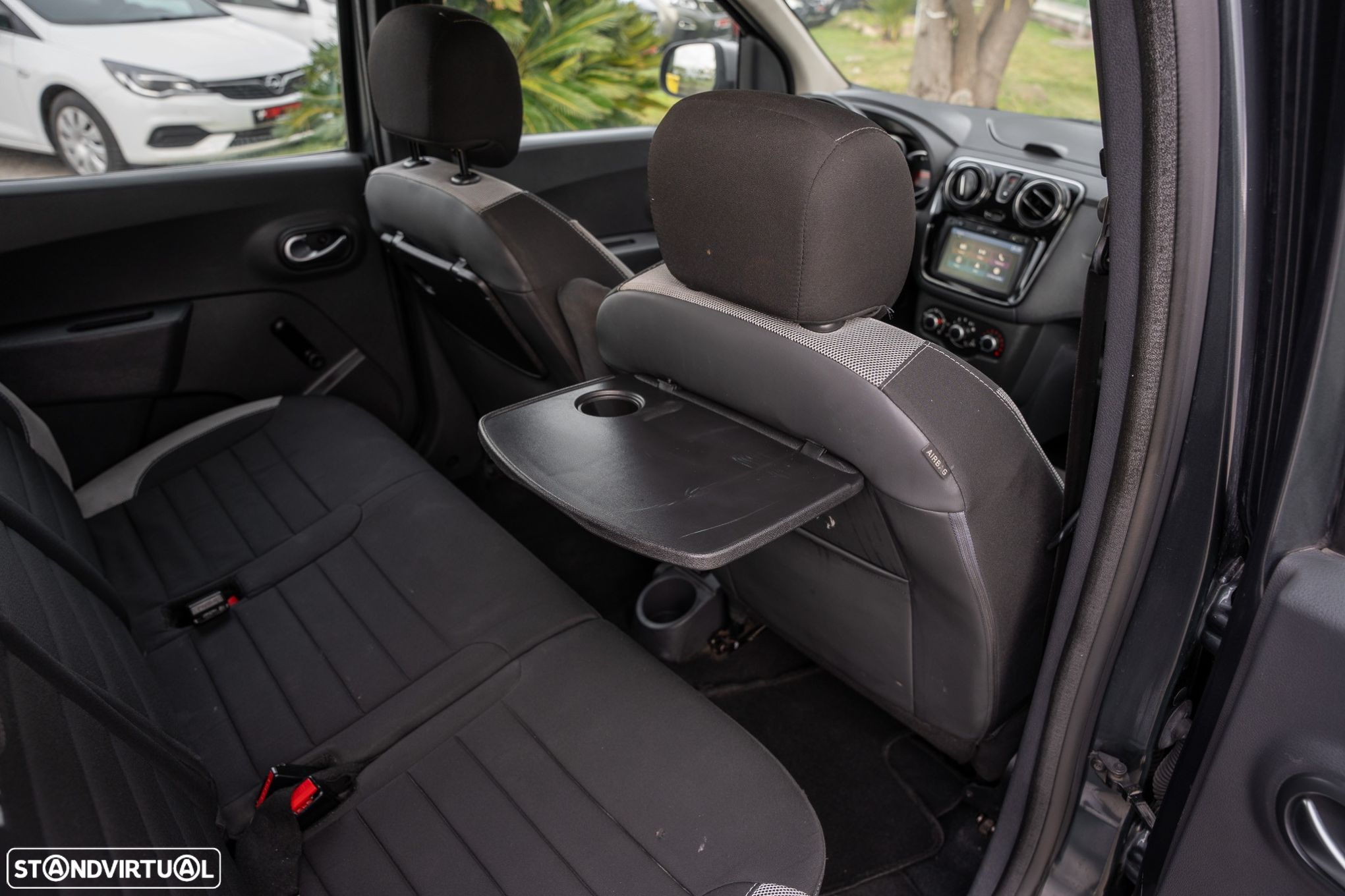 Dacia Lodgy 1.5 Blue dCi Stepway 7L - 18