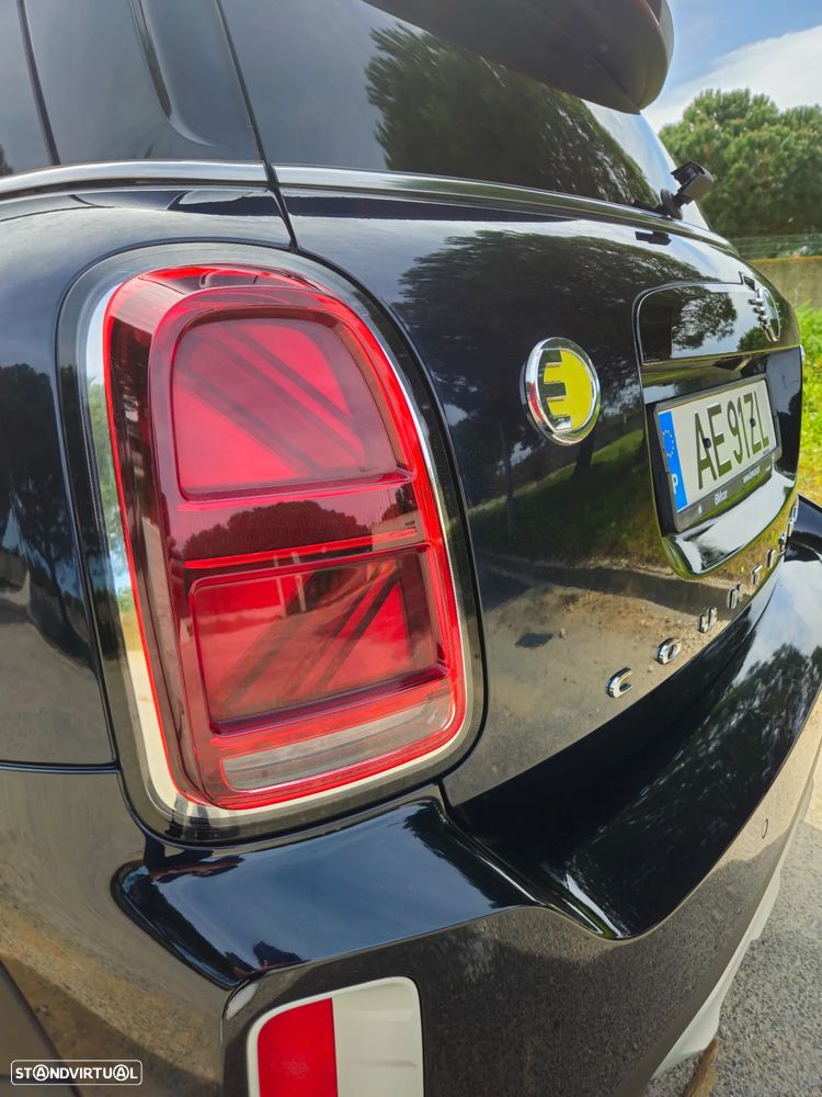 MINI Countryman Cooper SE ALL4 Auto - 17