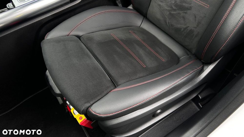 Mercedes-Benz GLA 200 AMG Line - 13