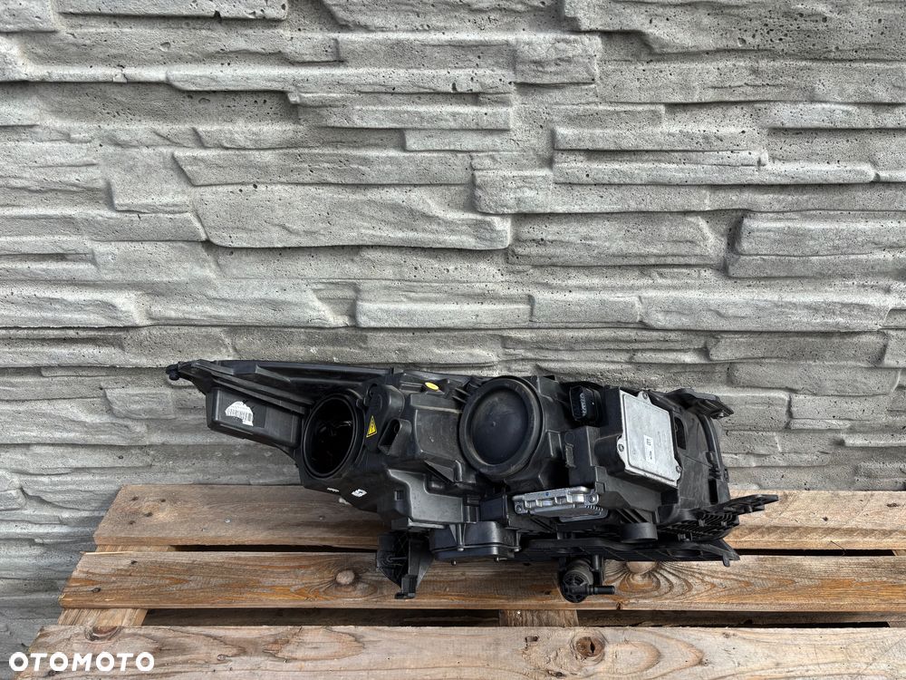 Ford Kuga MK2 lift lampa lewa Xenon skrętny - 4