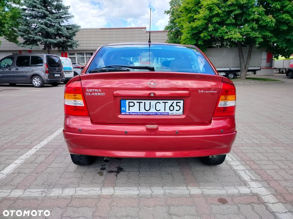 Opel Astra 1.4 - 6