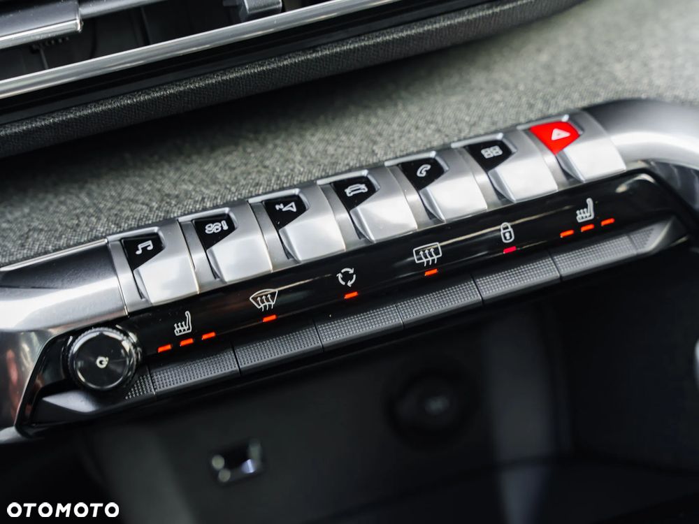 Peugeot 5008 BlueHDi 120 Allure - 22