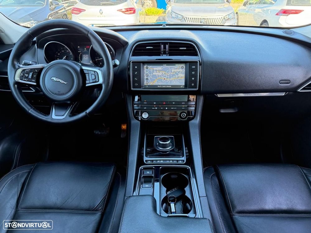 Jaguar F-Pace 2.0 i4D Prestige Aut. - 12