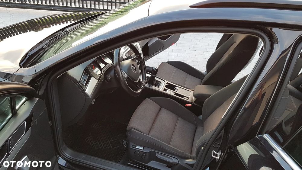 Volkswagen Passat 2.0 TDI BMT Highline - 26