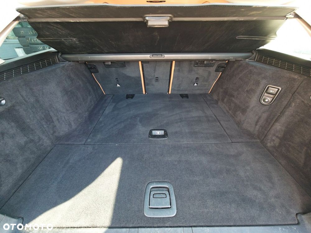 BMW Seria 5 530i xDrive mHEV Luxury Line - 26