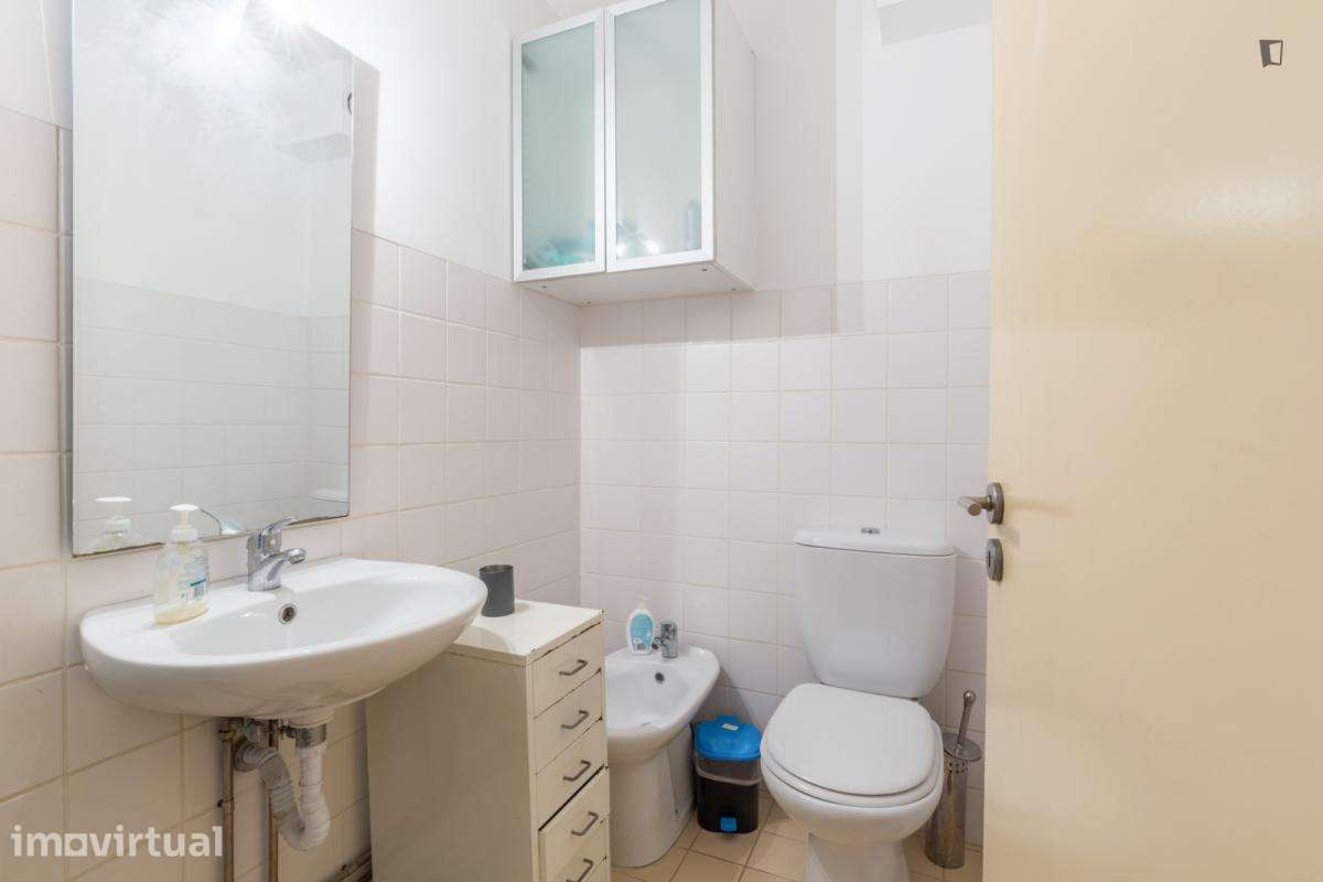 Quarto - localizado em Cedofeita Porto - Grande imagem: 2/25