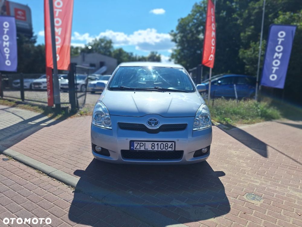 Toyota Corolla Verso - 4
