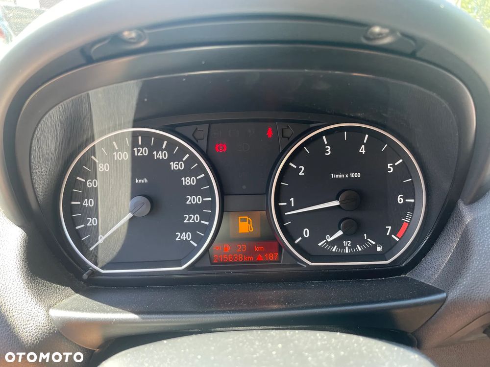 BMW Seria 1 116i - 11