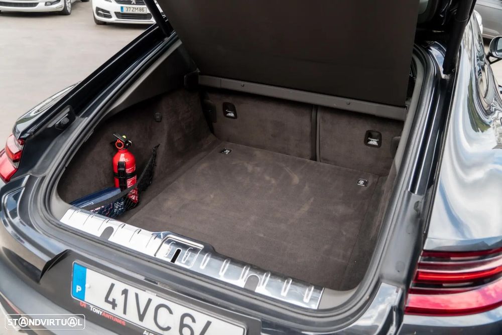 Porsche Panamera 4 E-Hybrid Platinum Edition - 36