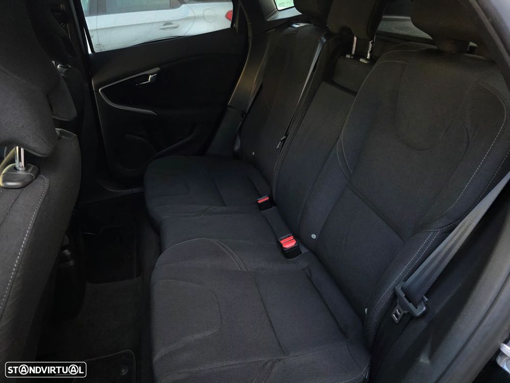 Volvo V40 Cross Country 1.6 D2 Summum - 54